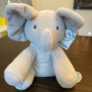 NWT Baby Gund - Flappy the Elephant animated singing elephant toy